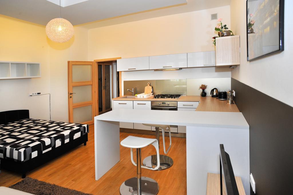 Apartment Near The Old Town Square Prague Bilik gambar